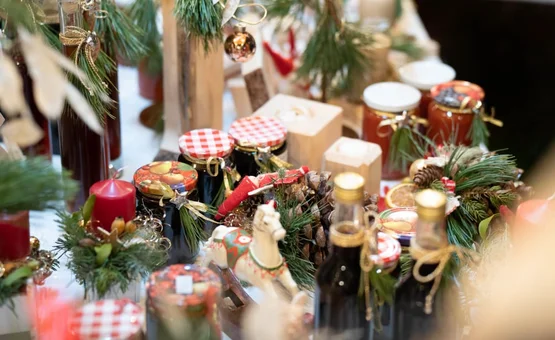 Advent season in "Kirchheim" 3 nights Christmas decorated jars and bottles with candles and pine branches