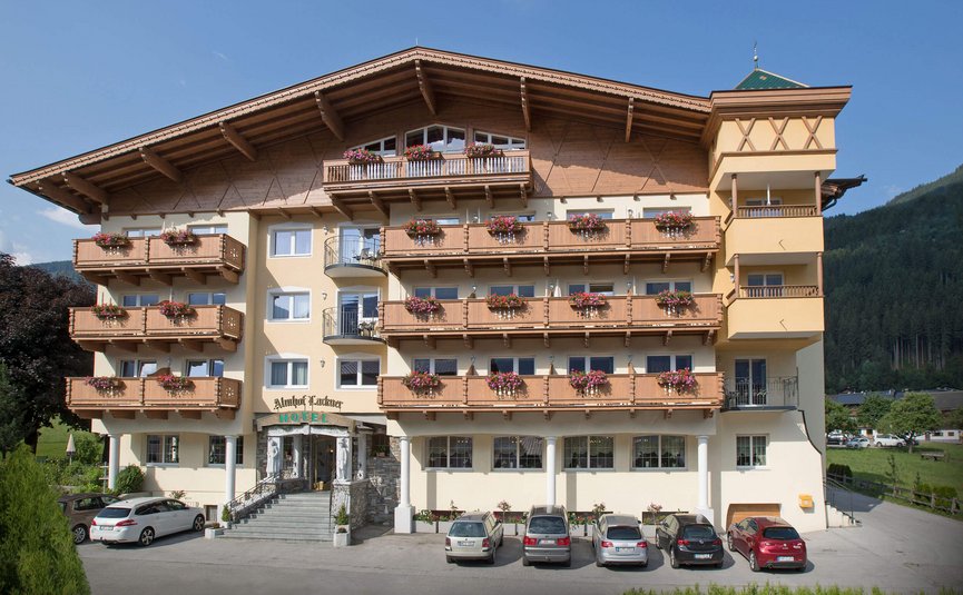 Hotel Almhof Lackner ***